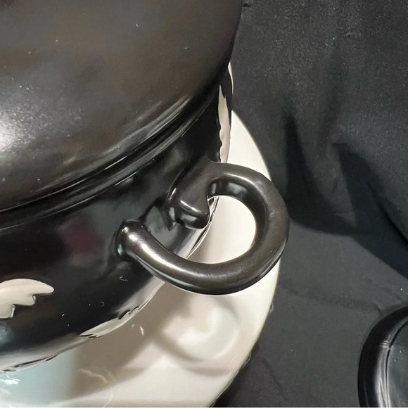 Rae Dunn Halloween 2024 Artisan Collection Ceramic Potion Cauldron Canister - Picture 7 of 13
